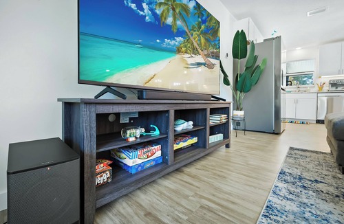 Greentree Park House | Ixora6 Heatable Saltwater pool/beach/airport/USSSA