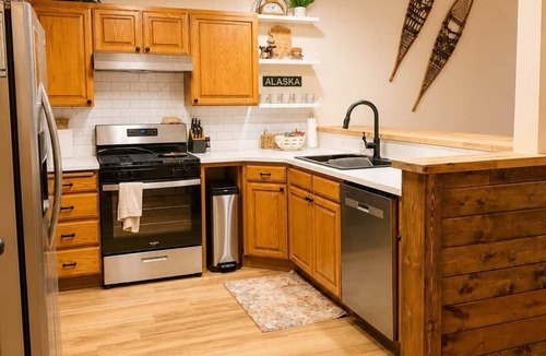 Kalifornsky House | Kenai View Retreat Fish-Family-Fun