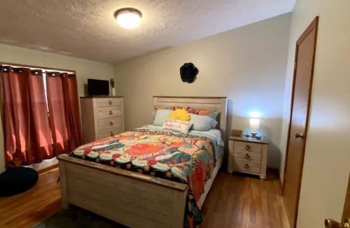 Rome City House | Lake Access, Large Yard, Near Event Center, Shuffleboard, Basketball & More