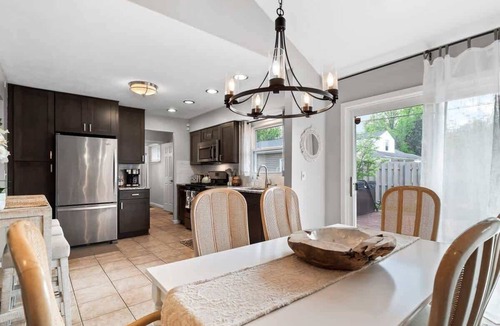 Lorain County House | Lake Cottage Retreat-Hot Tub-Game Room