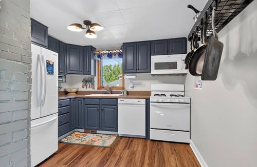 Enchanted Hills House | Lake Wawasee Retreat: private pool, hot tub & pier