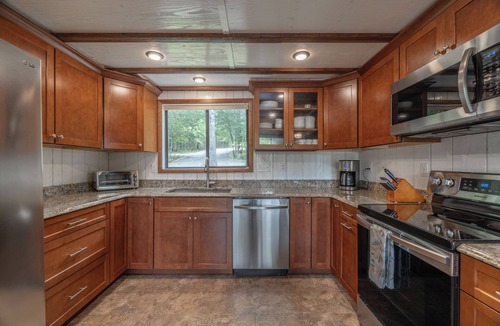 Innsbrook Ski Chalet | Lakefront Escape by Innsbrook Vacations!