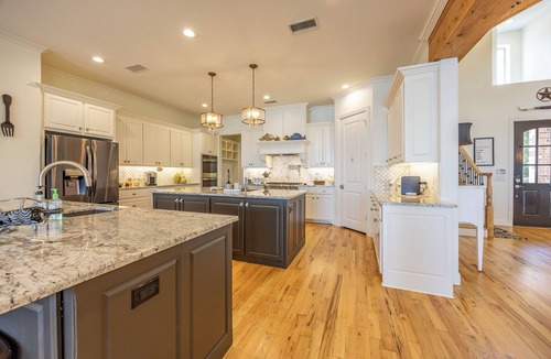 Star Harbor House | Lakefront Retreat Sleeps 20 Infinity Pool Hot Tub Dock Kayaks near Dallas