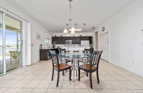 Crystal Cove House | Lakeview 7BR Getaway, Pool, Great Location