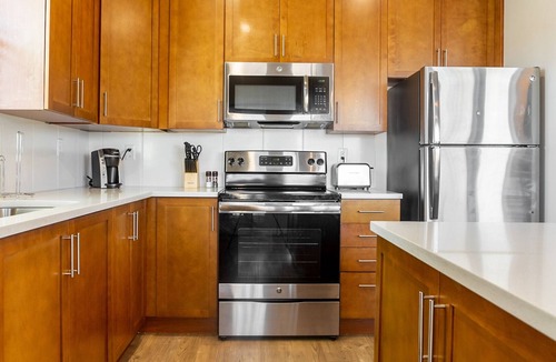 South Salt Lake Apartment | Landing | Amazing Studio, Pool, Gym