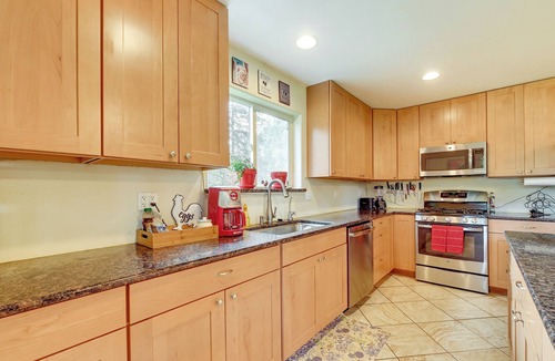 Funny River House | Lovely Soldotna Home, Steps From Kenai River