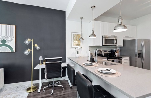 North Buckhead Apartment | Lux Noir ATL High-rise self check-in Balcony views