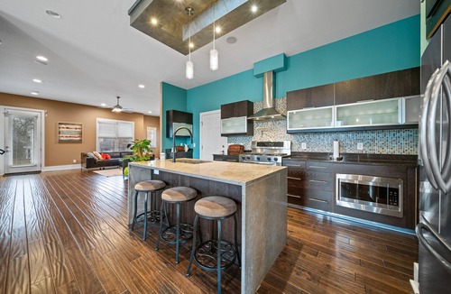 Hope Gardens House | Luxury 3000 sq ft home minutes to Downtown Nashville, Lower Broadway & much more