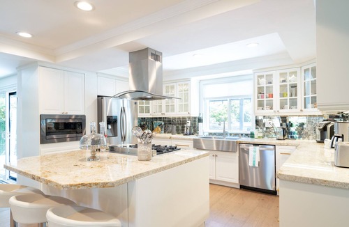 North Pacific Beach House | Luxury 5 star resort like dream home new 2025 AC private pool spa close to beach