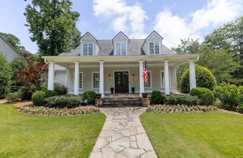 North Buckhead House | Luxury 5BR Buckhead Home World Cup Ready