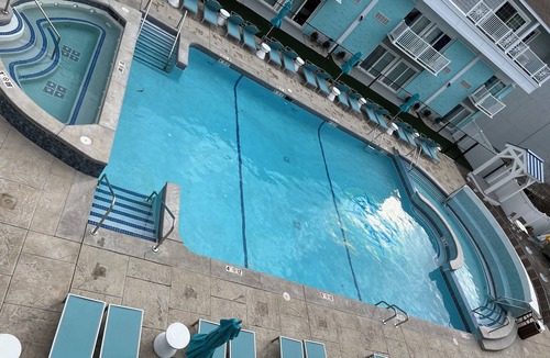 Hyannis Condo | Luxury Condo 3BR 3BA - Waterpark Passes Included! One summer week left.