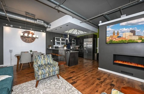 Elizabeth Park Valley Condo | Luxury Condo in Akron Northside District. Level 2 EV Charging complimentary !
