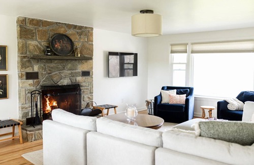 Witmer Cottage | Luxury Waterfront Cottage with Wood Burning Fireplace + Hot Tub + Backyard Sauna