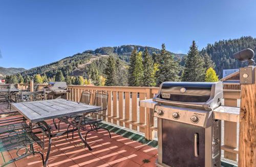 Red River House | Main St Red River Ski Condo w/Mountain View!