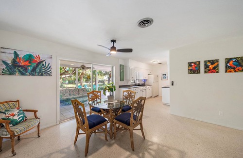 Laurel House | Mango Mansion - Beach Escape 3 Min. From Beach