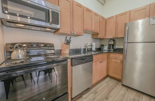 Boston Financial District Apartment | Milk153-2C-2/2 · Airy 2BR | Fidi Boston | Walk anywhere!