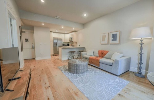 Back Bay Apartment | Modern 1bed/1bath in Back Bay