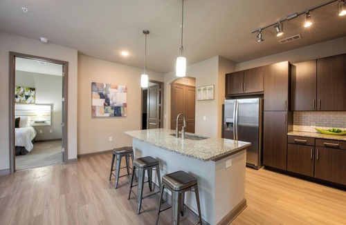 Loring Heights Apartment | Modern 2-bedroom apartment in midtown Atlanta with WiFi, AC