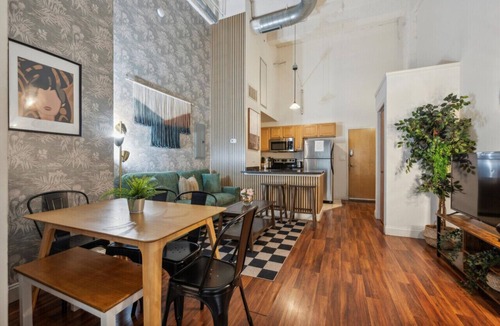Newbold Condo | Modern 2BR/2BA with Fast Wifi, Gym, Garden, Target