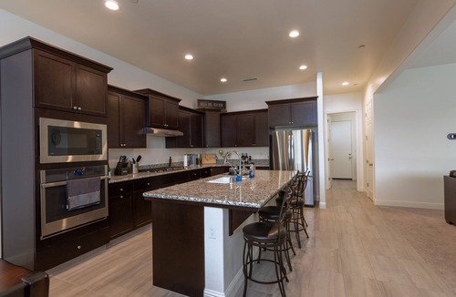 Clovis House | Modern 3BR Clovis Retreat w/Workspaces, Game Room & Yard—Close to Nat’l Parks