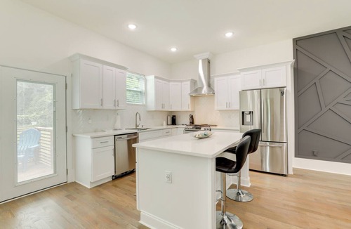 Belvedere Park Cottage | Modern Decatur Home ~ 7 Mi to Atlanta!
