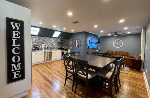 East Somerville House | MODERN MASSIVE LARGE GROUP 3800sf MIT HARVARD BOS