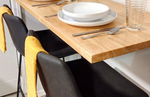 Mendenhaven Apartment | Modern Pet-Friendly Suite near Glacier, Grocery & Trails w/Yard Access