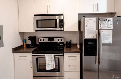 Salt Lake City Apartment | ✭Modern Place ✭ Great Location ✭ Gym, Pool, +More✭