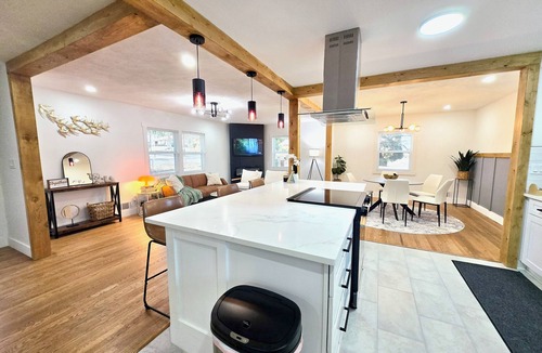 Candler-McAfee House | Modern Rustic Retreat - Cozy 4-Bedroom ATL