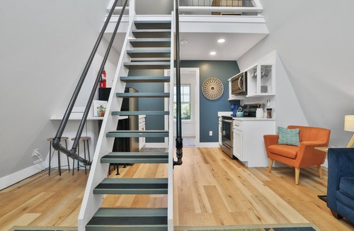 Etlan Cabin | Modern, unique cabin minutes away from Old Rag Mountain