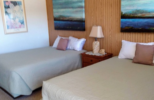Bluff Hotel | Mokee Motel