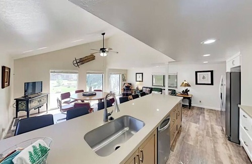 Park Meadows House | Mountain Hideaway - Hot Tub, 3 Living Areas, 5 min. to Shop/Ski
