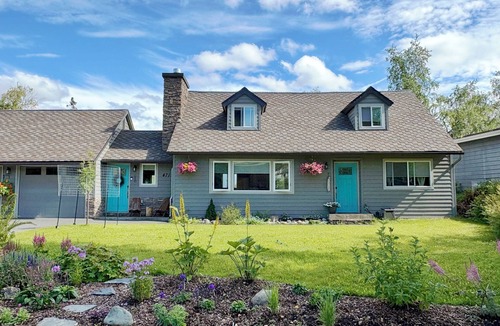 Spenard House | Mountain Views, Moose Sightings, 3 min to Airport