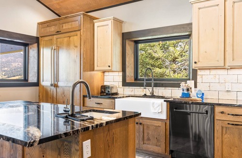 Gallatin Gateway House | NEW! Soak, Play, Unwind: Secluded Big Sky Lodge with Dual Hot Tubs and Game Room