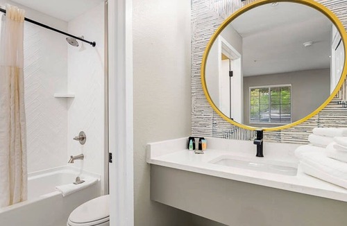 Garden Hills Apartment | Newly Renovated Atlanta Condo Prime Buckhead Atl