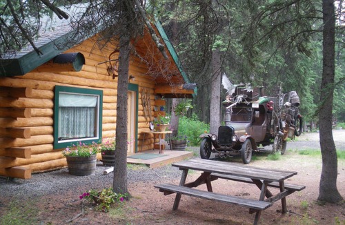 North Pole Cabin | North Pole Cabin Retreat