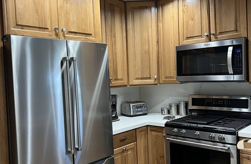 Park City House | NOW BOOKING SUMMER 2026! 2 POOLS, VOLLEYBALL, PICKLEBALL, TENNIS, CONCERTS!