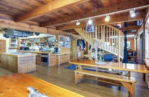 Coffman Cove House | Ocean Front & Private Beach! Coffman Cove Lodge
