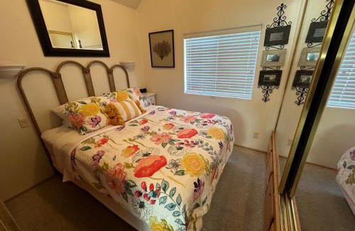 Smith River House | Oceanview Cabin 18 with Private Jacuzzi
