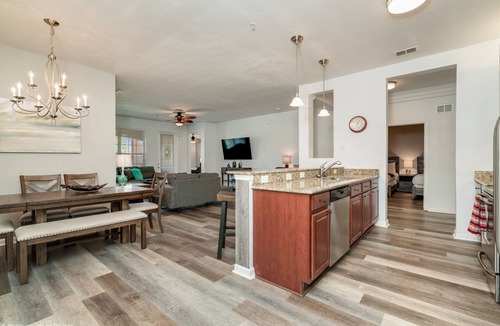 Florida Central Atlantic Coast Condo | Orlando Vista Cay Dream Vacation Luxurious/Exquisite 3Bed/2Bath Condo Sleeps 8