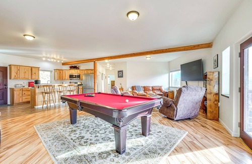 Butte House | Panoramic Mtn Views: 5-Acre Escape in Palmer!