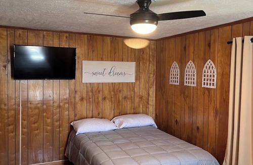 Mount Gilead House | Peace & Quiet! 2 Bedroom 1 Bath tucked in the middle of 236 Acres ! AC/WiFi!
