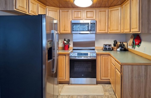 Cooper Landing House | Peaceful Mountain-View Home - Walk to Kenai Lake!