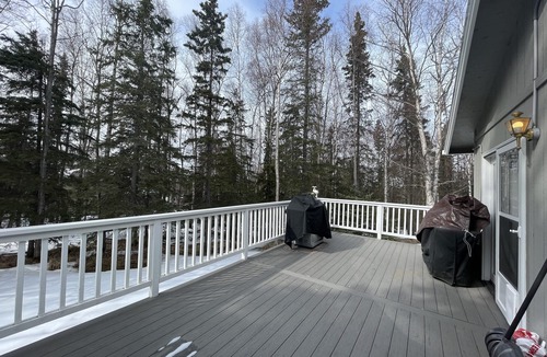 Abbott Loop House | Perfect Alaskan Retreat 5+ Bedroom on Large Secluded Property
