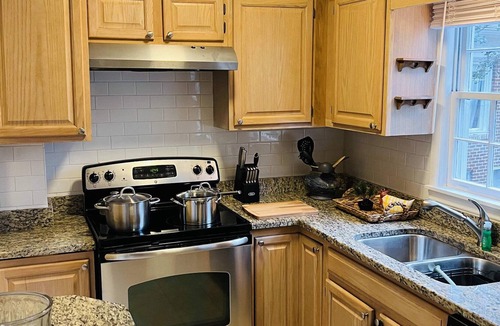 Piedmont Heights Apartment | Piedmont Park Townhouse | Walk to Piedmont Park | No Cleaning Fee!