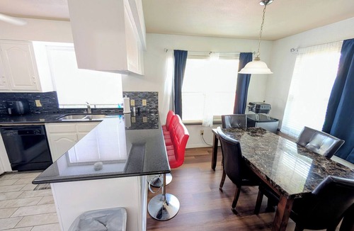 North Arlington House | Prime Location Arlington's Finest