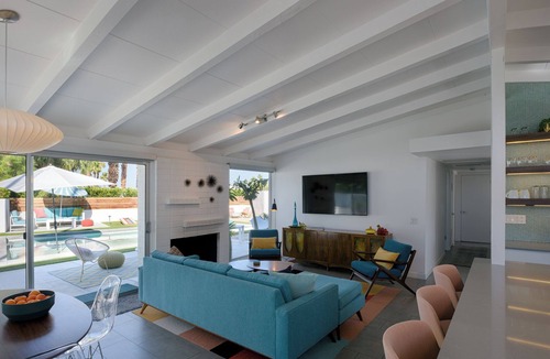 Magnesia Falls Cove House | Pristine and serene mid-century gem in historic Magnesia Falls Cove
