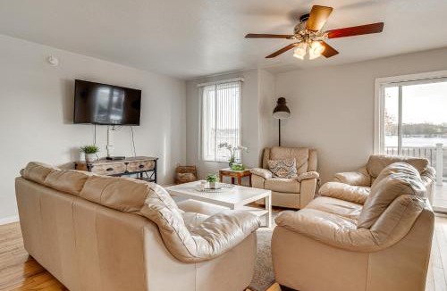 Lake James House | Private Dock & Large Deck! Jimmerson Lake Escape