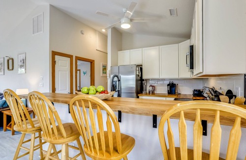 Duck House | Private Pool, Hot Tub, Den, Community pool & Tennis