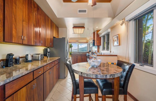 Historic Lahaina Front Street Condo | Puunoa - CoralTree Residence Collection